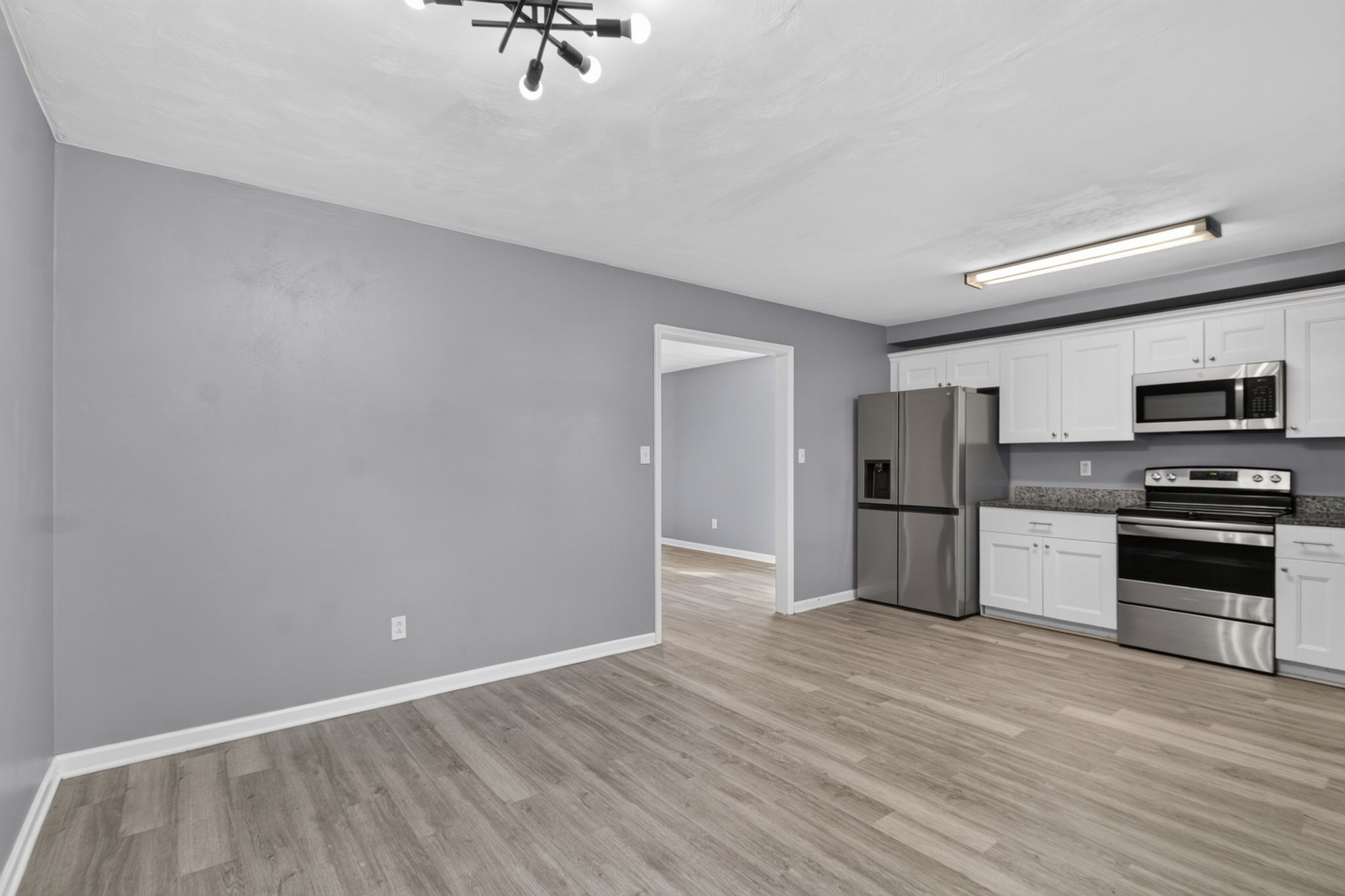 Dining area/Kitchen