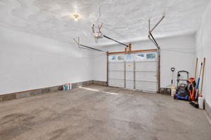 Roomy garage-