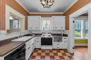 Kitchen 4