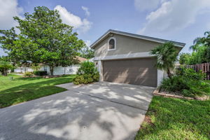 Front Exterior5