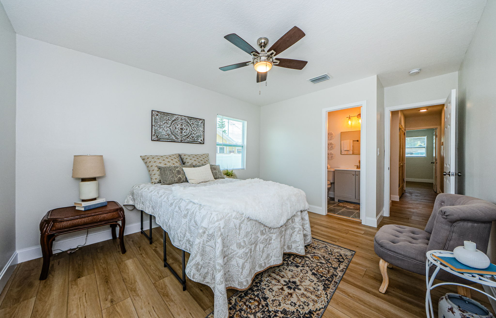 Master Bedroom 1c