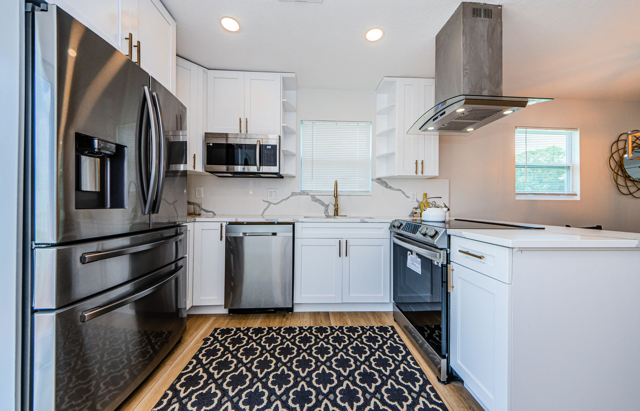 Kitchen 2-2