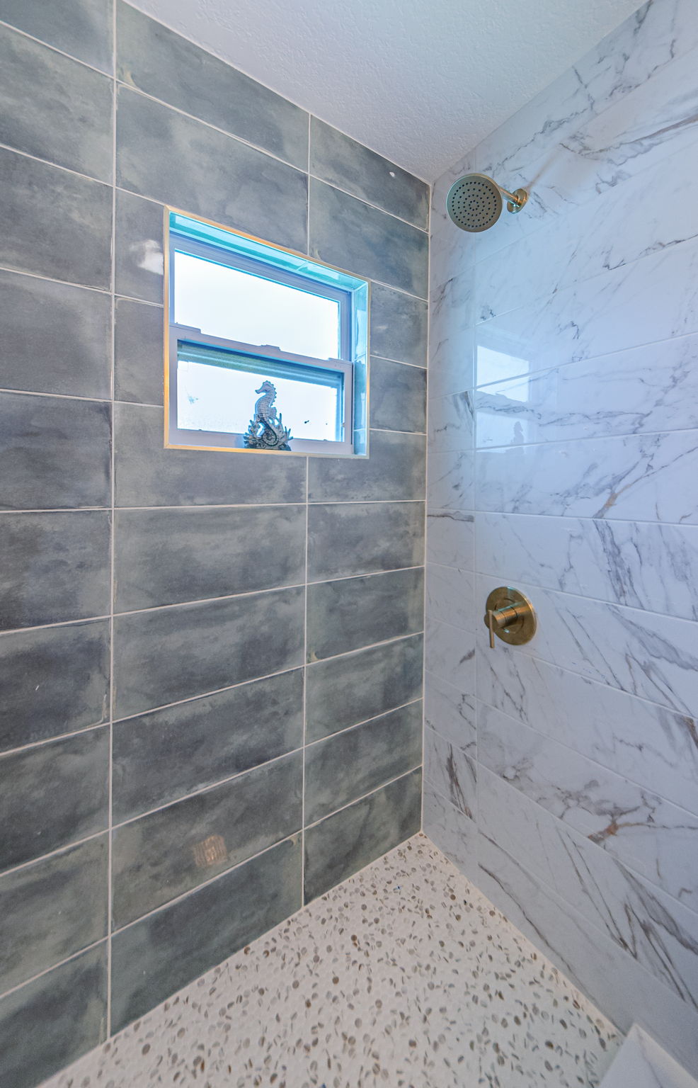 Master Bathroom 1b