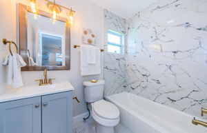 Bathroom 2a-2