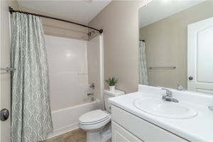 Full Bath 2