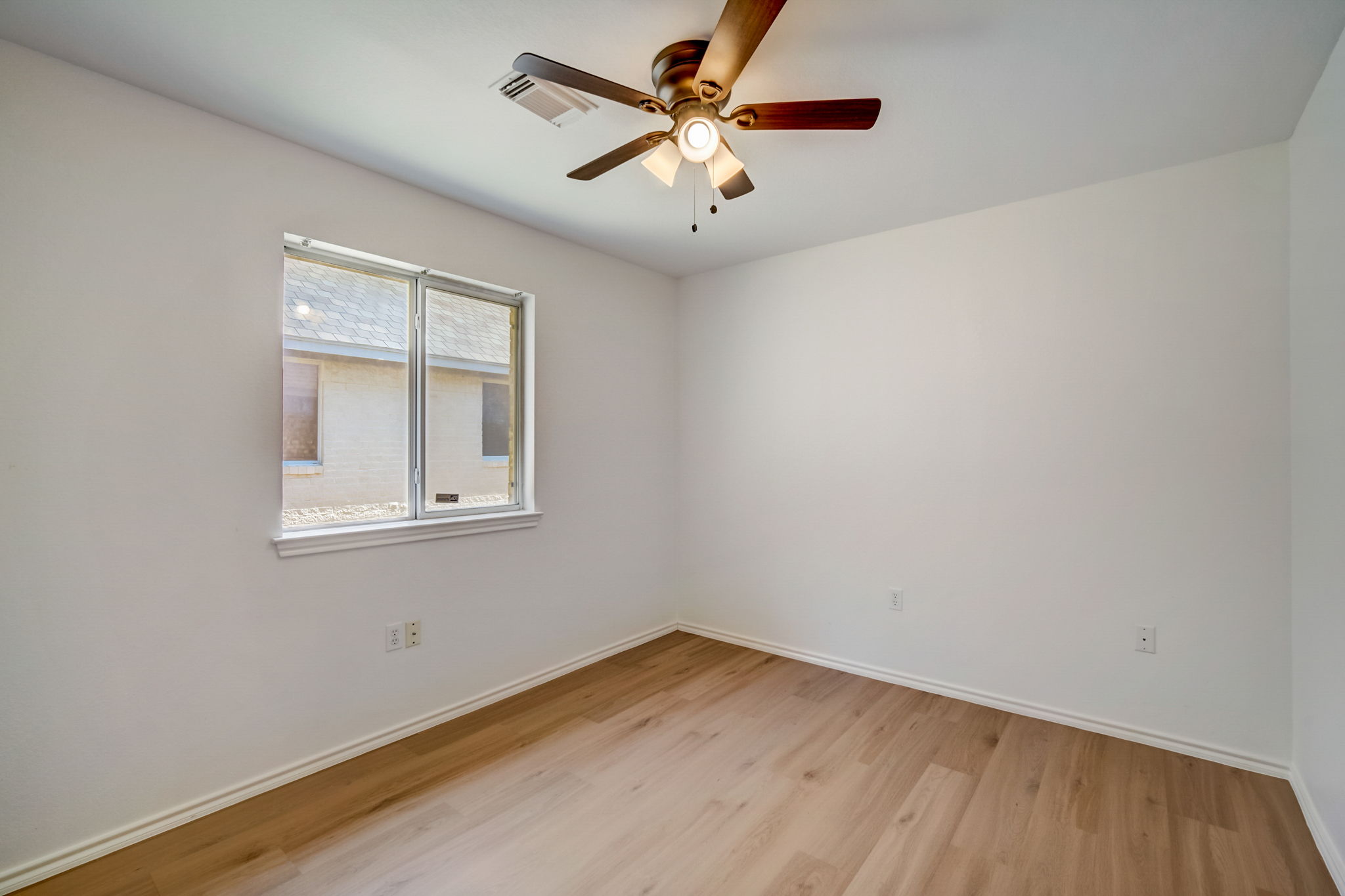 Flinders Reef Ln-022