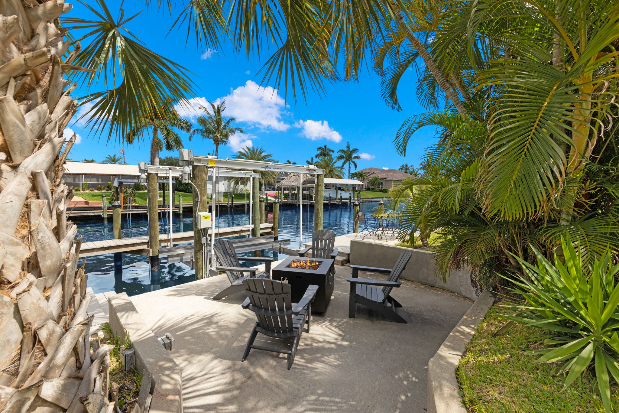 Rear Exterior 1 of 3