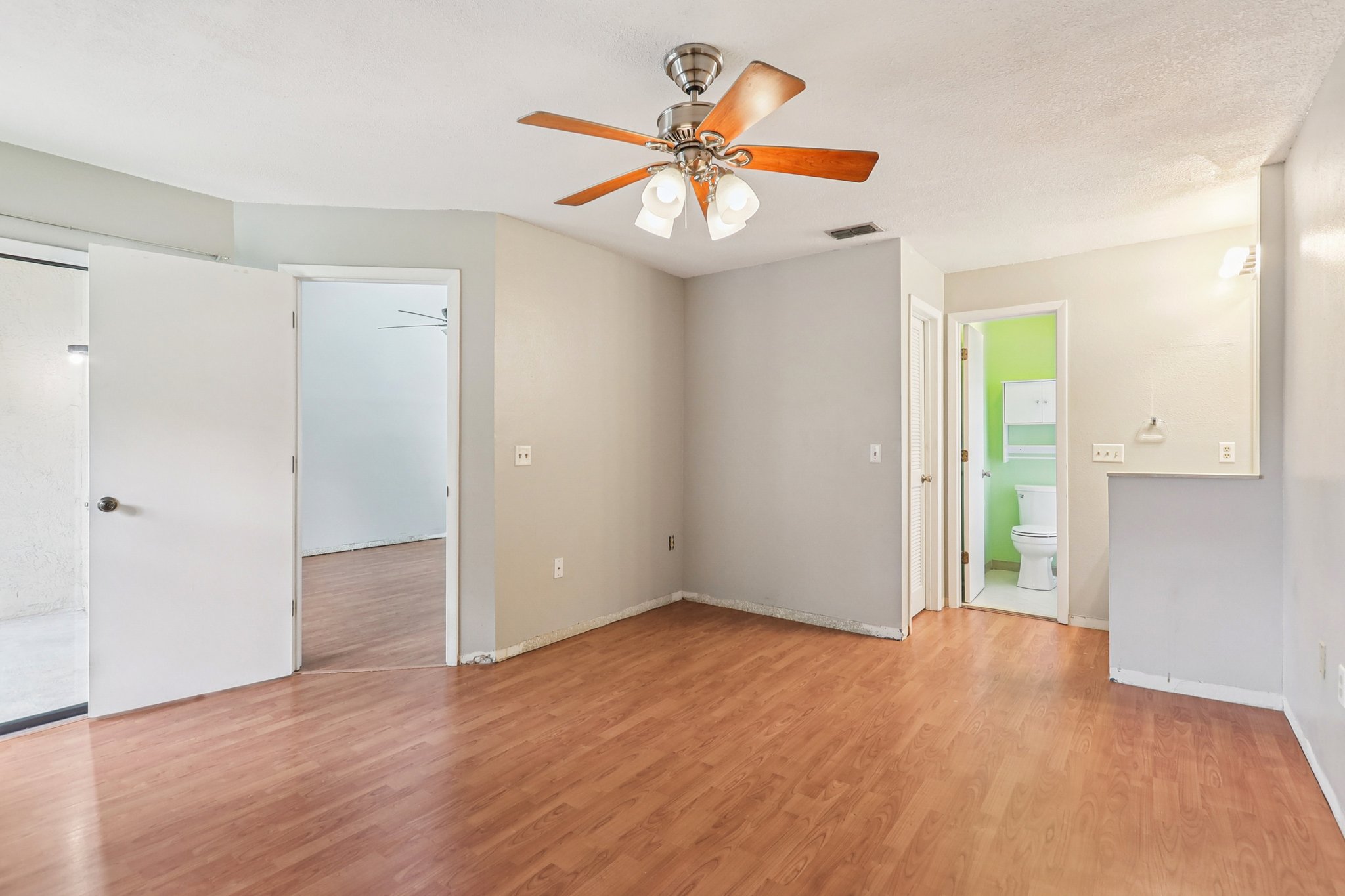 S Semoran Blvd apt 2-1406-026.jpg