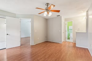 S Semoran Blvd apt 2-1406-026.jpg