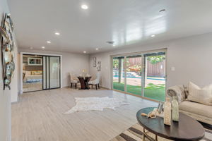 012_3119 Oak Knoll