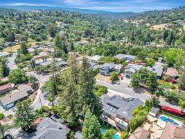 017_AERIAL_ 3119 Oak Knoll_