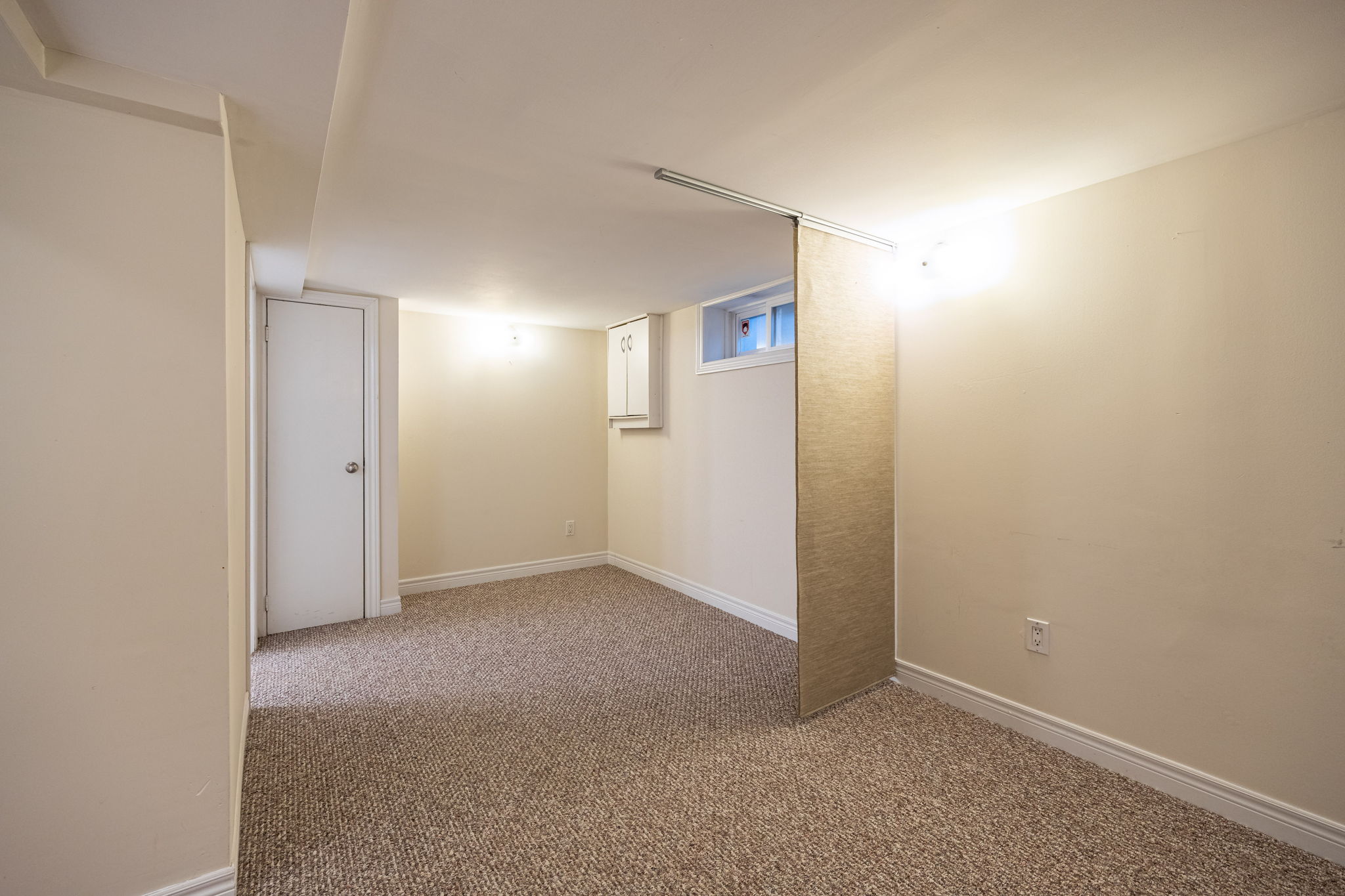 Toronto property showcase — delivered property photograph 14