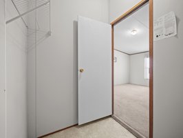Master Walk In Closet