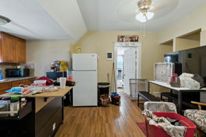  Photo 34