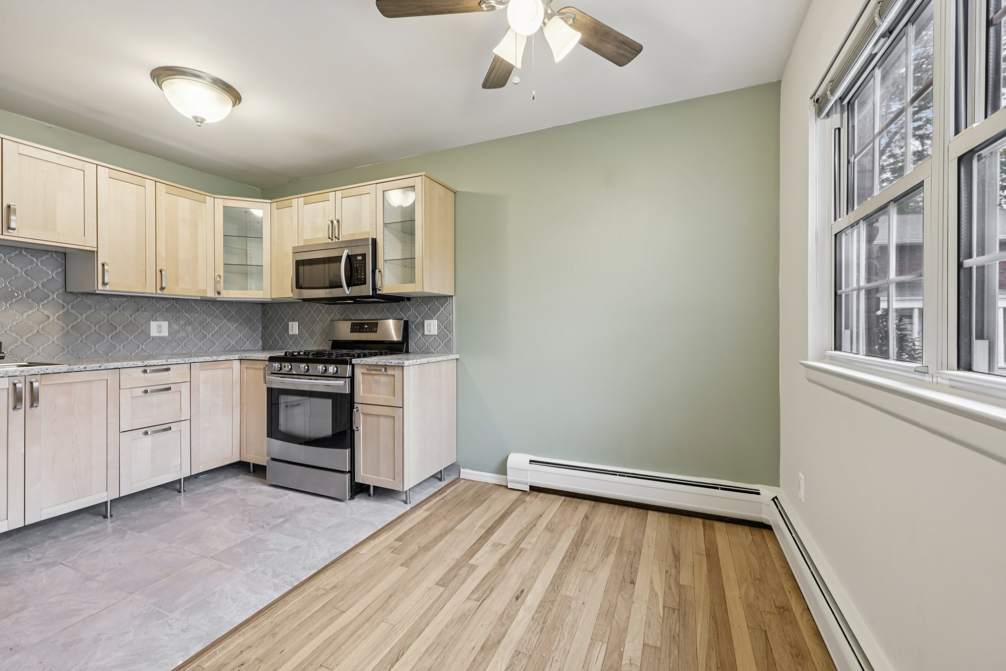 Washington Dr-S2110-008.jpg