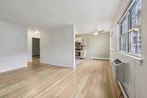 Washington Dr-S2110-007.jpg