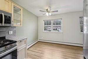 Washington Dr-S2110-010.jpg