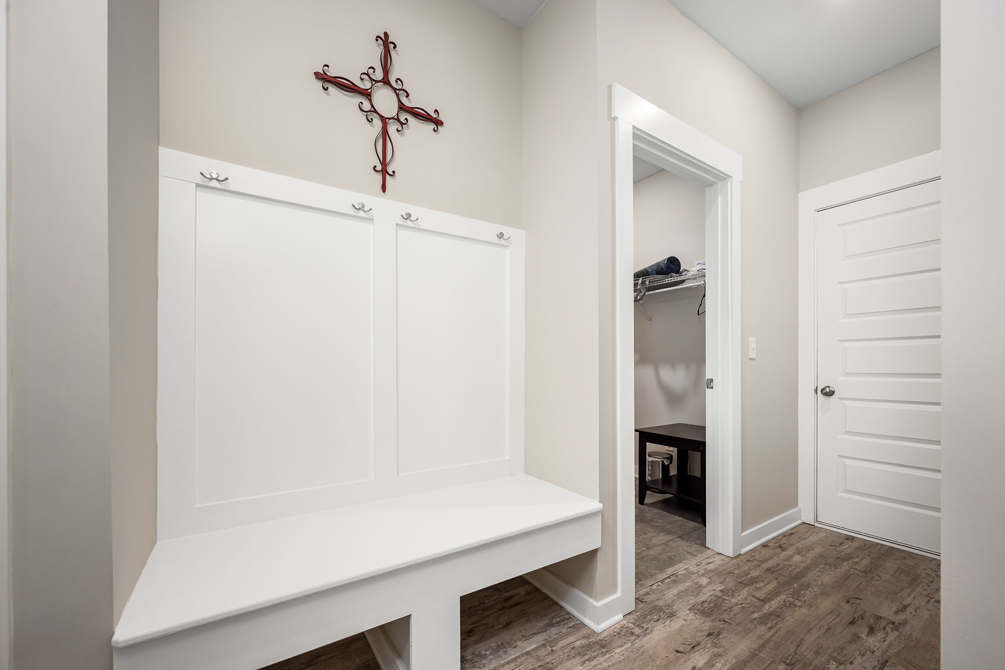  Photo 27