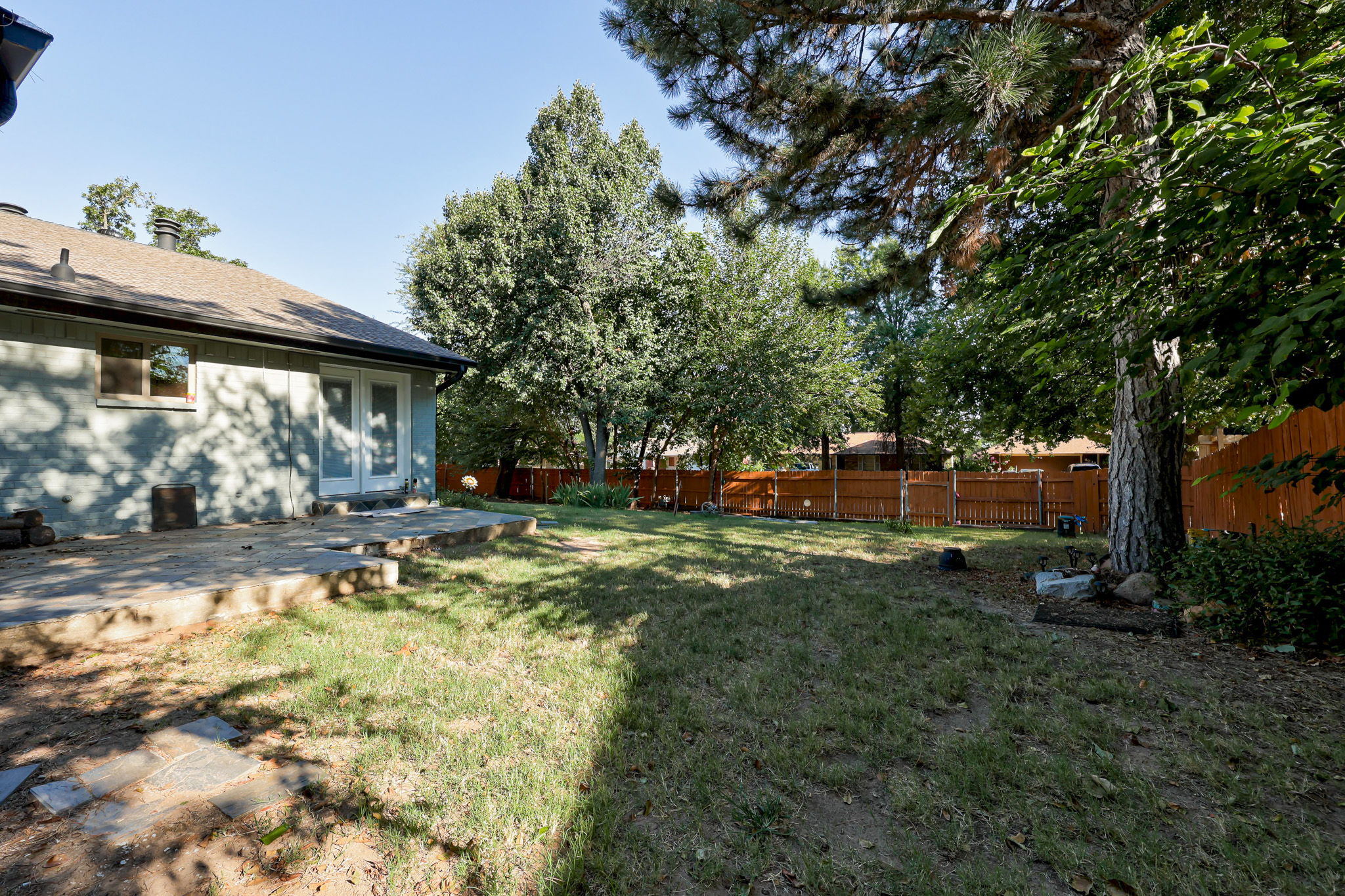  Photo 44