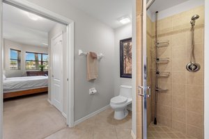 Primary Bathroom 2.jpg