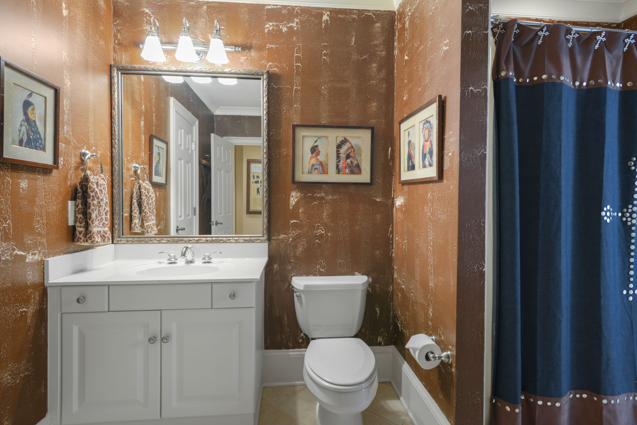 Terrace Level  Main Bathroom