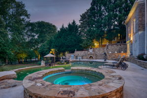 Hot Tub & Pool - Twilight