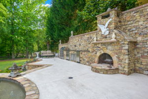 Outdoor Kitchen and Fireplace
