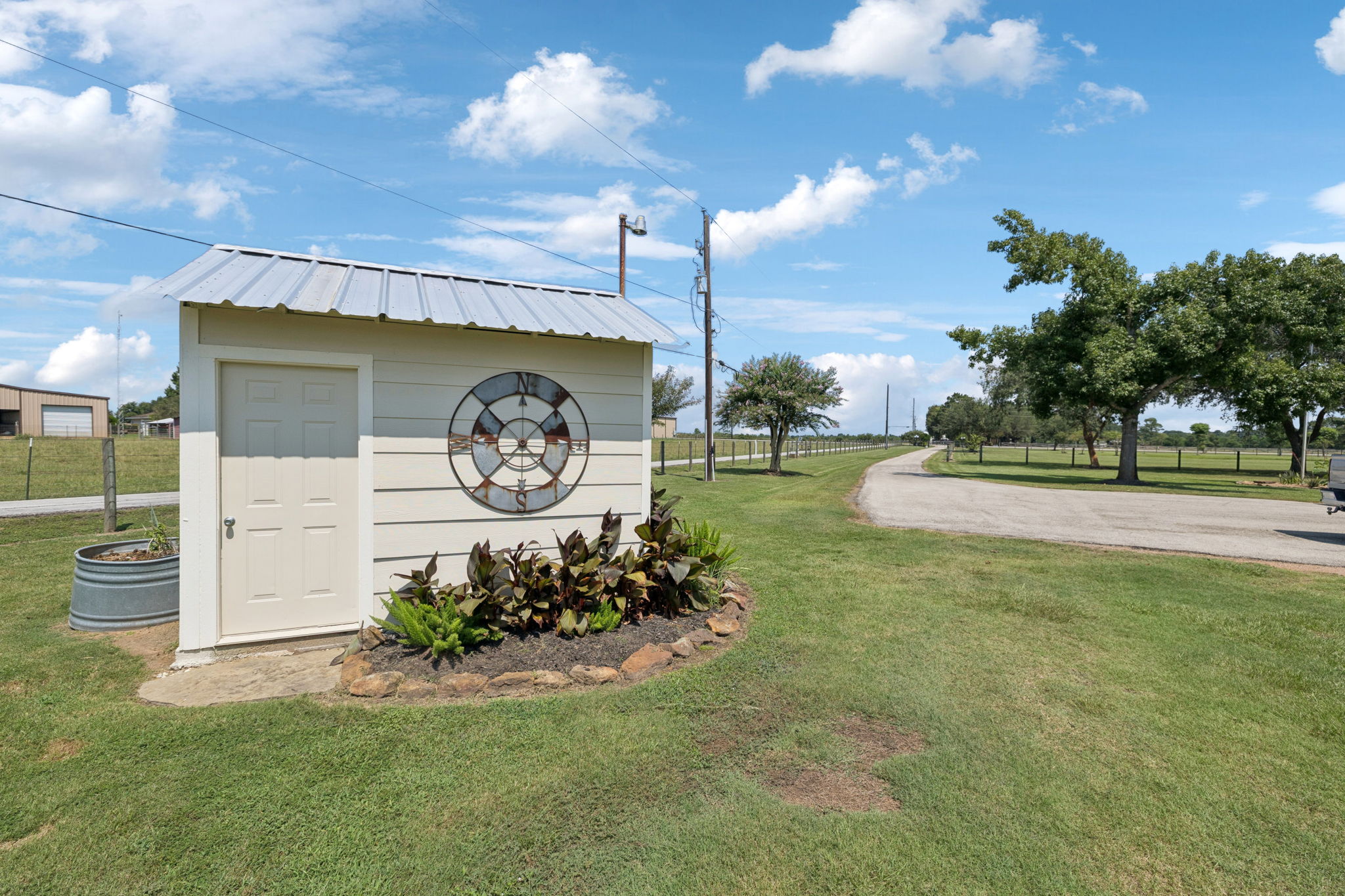 Well / pump house.