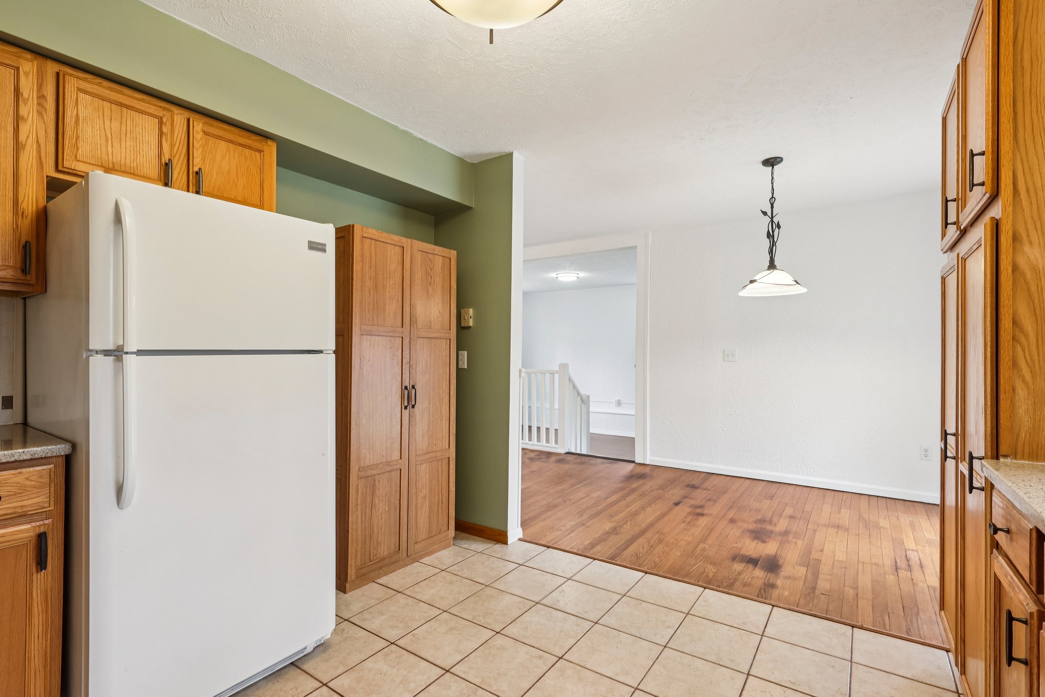 Spencer Dr-S3103-014.jpg