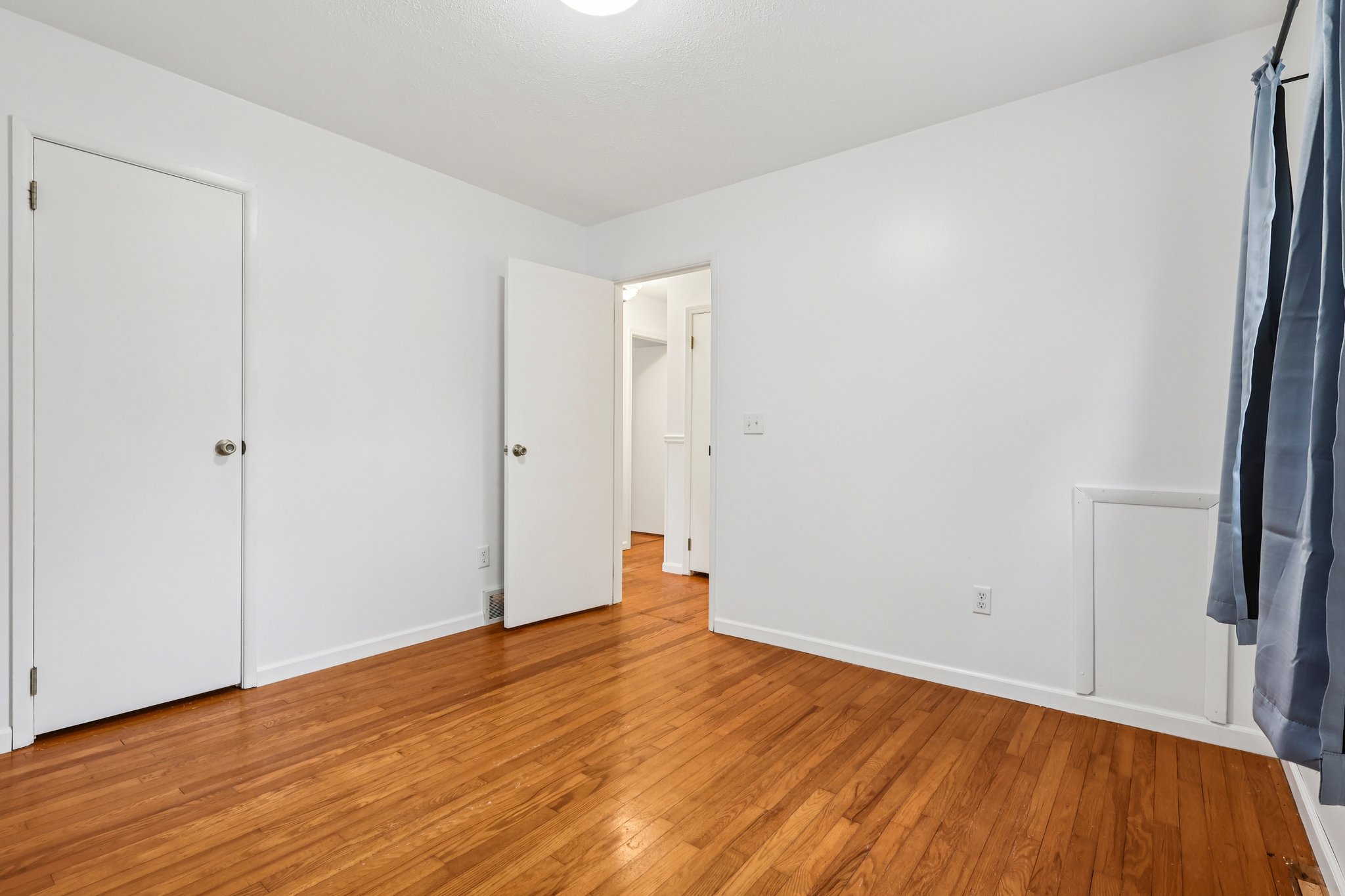 Spencer Dr-S3103-017.jpg