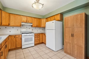 Spencer Dr-S3103-012.jpg