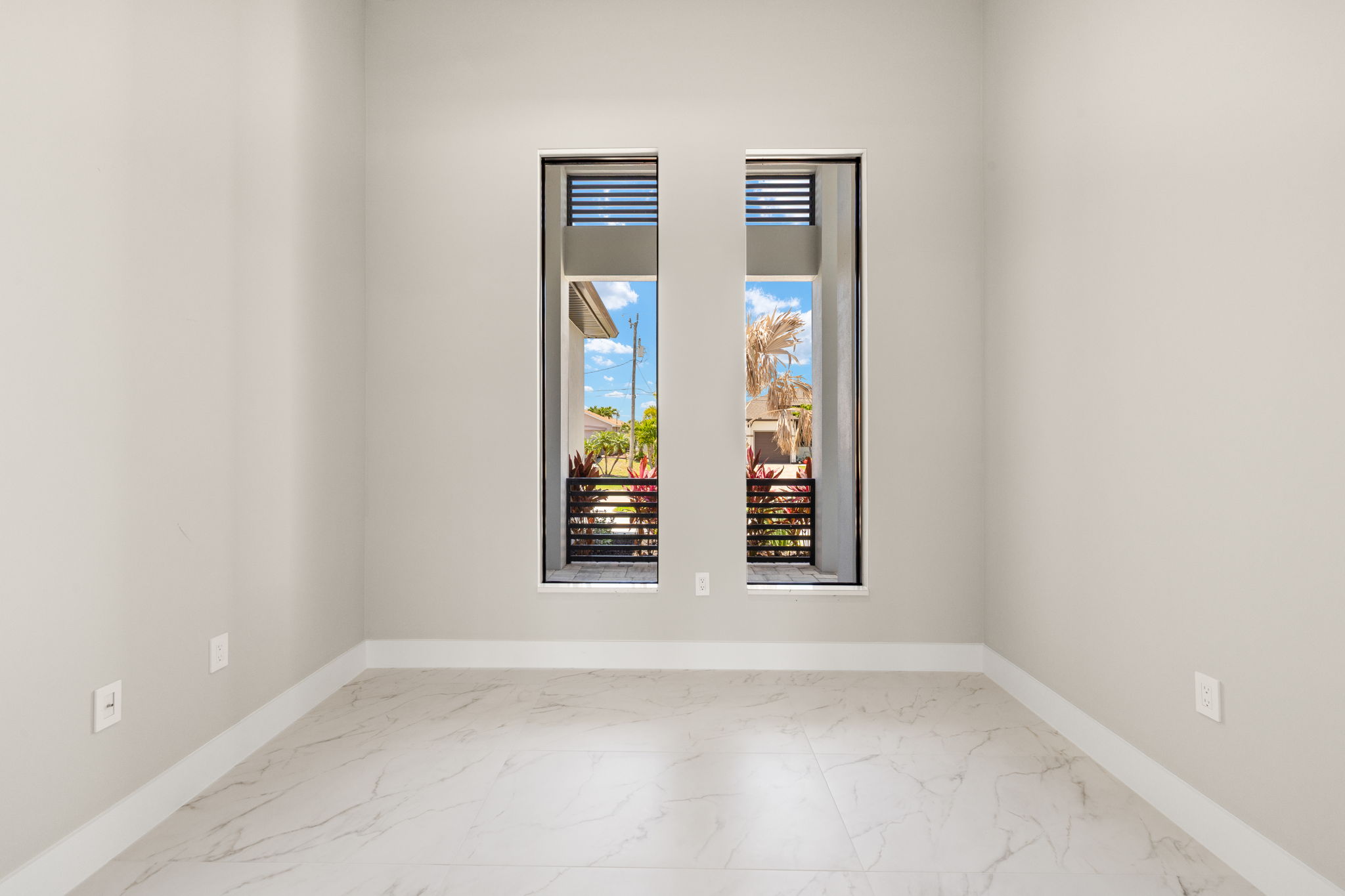 Virtual Staging - Office Space