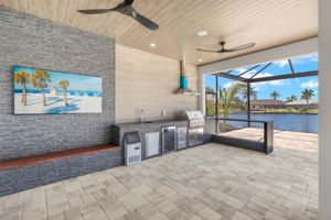 Outdoor Kitchen