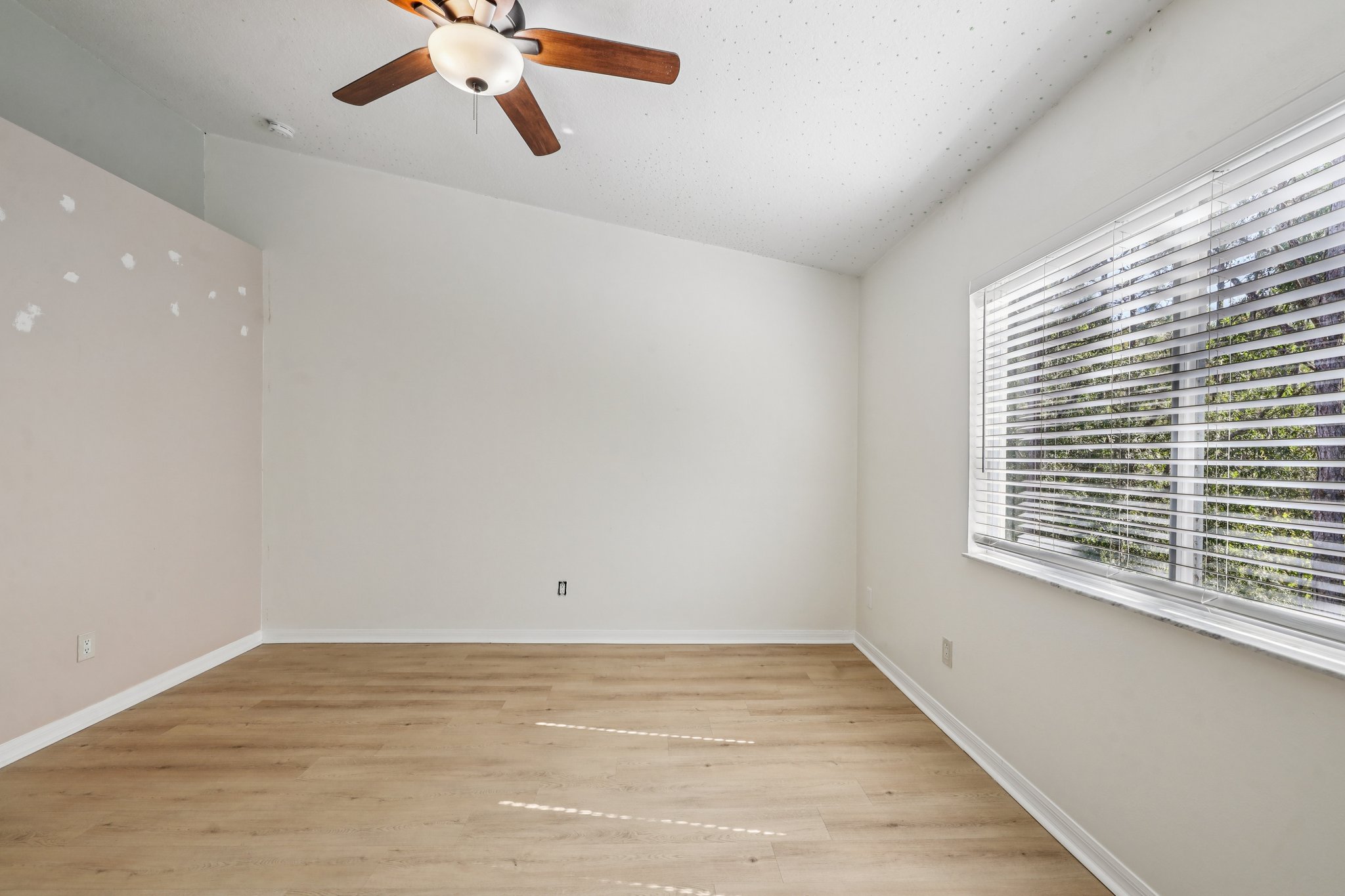 Claridge Pl-S1311-019.jpg