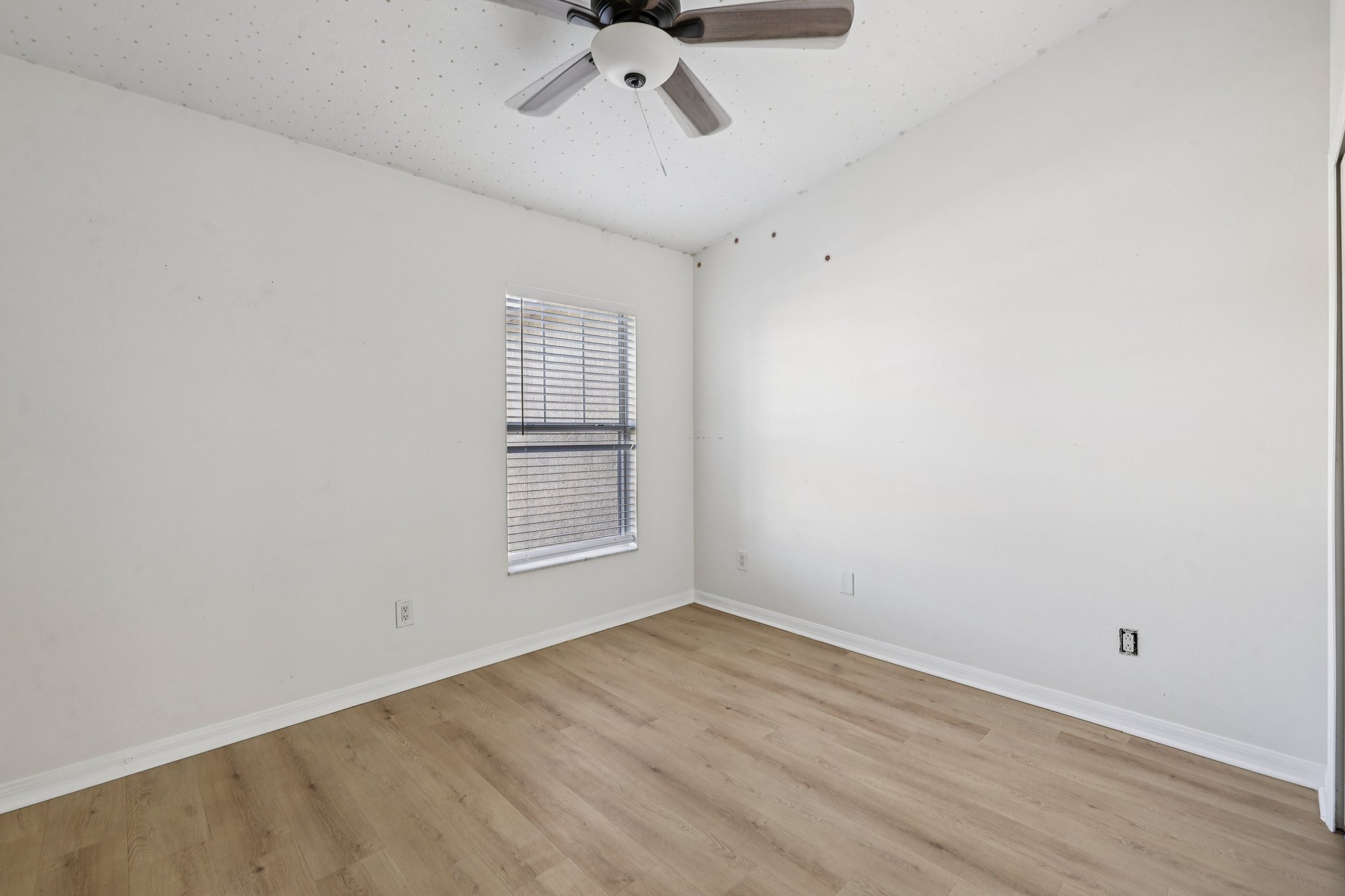 Claridge Pl-S1311-025.jpg