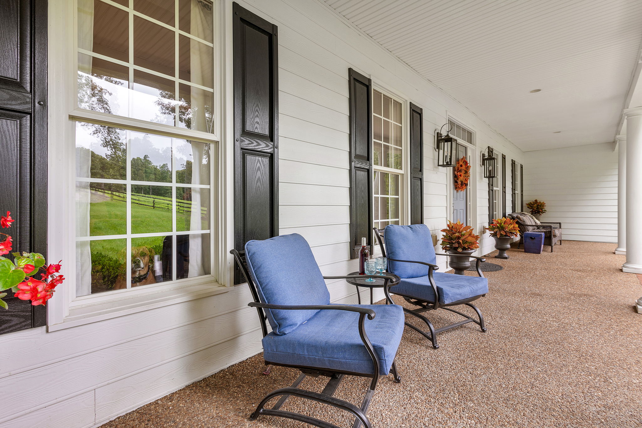 06-Front Porch