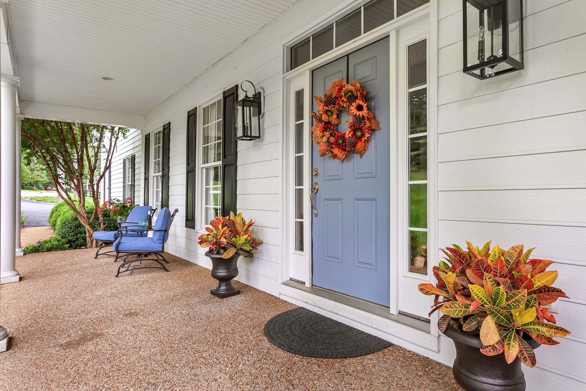 08-Front Porch