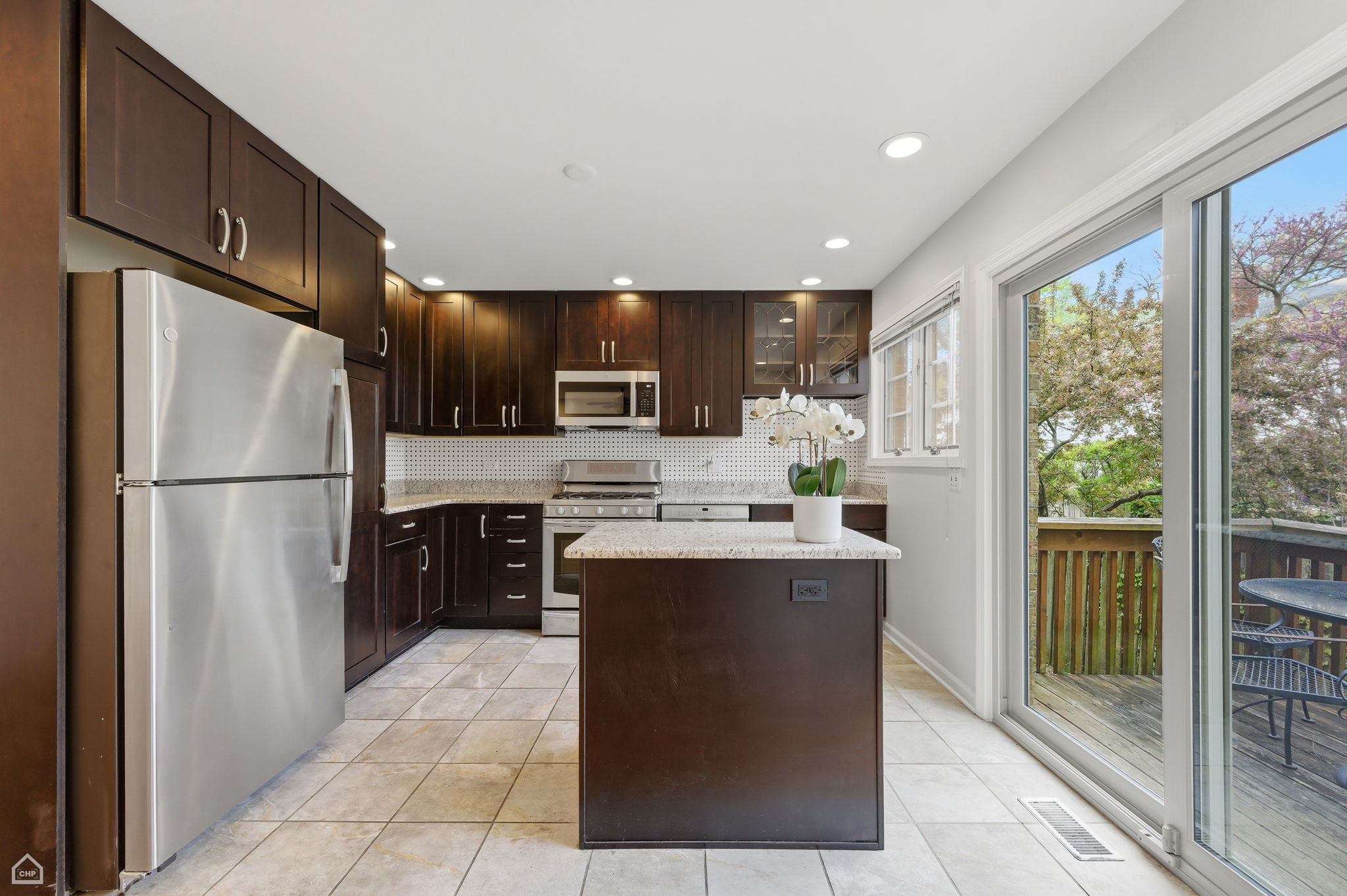 3125 Lake Ave - Anne Boyle_003