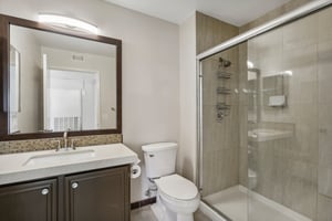 N Buffalo Dr 1133-013.jpg