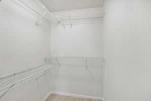 N Buffalo Dr 1133-017.jpg