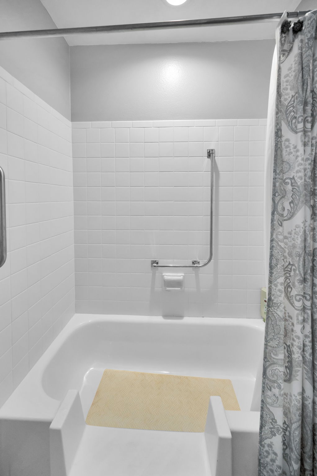 Bathroom1b