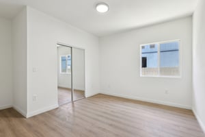 W 60th St-2104-041.jpg