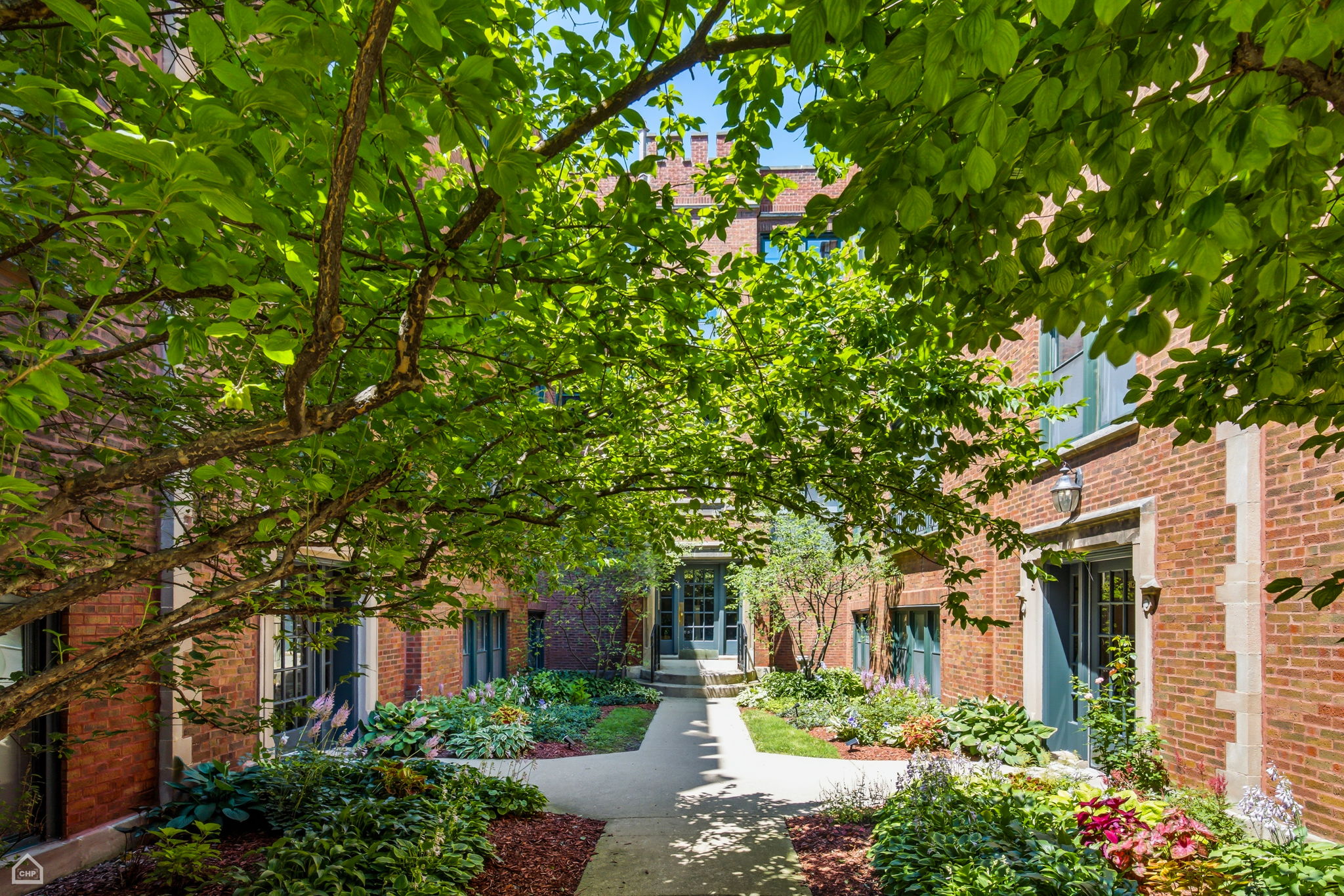 3127 W Carmen Ave 3 - Kara Boeldt_001