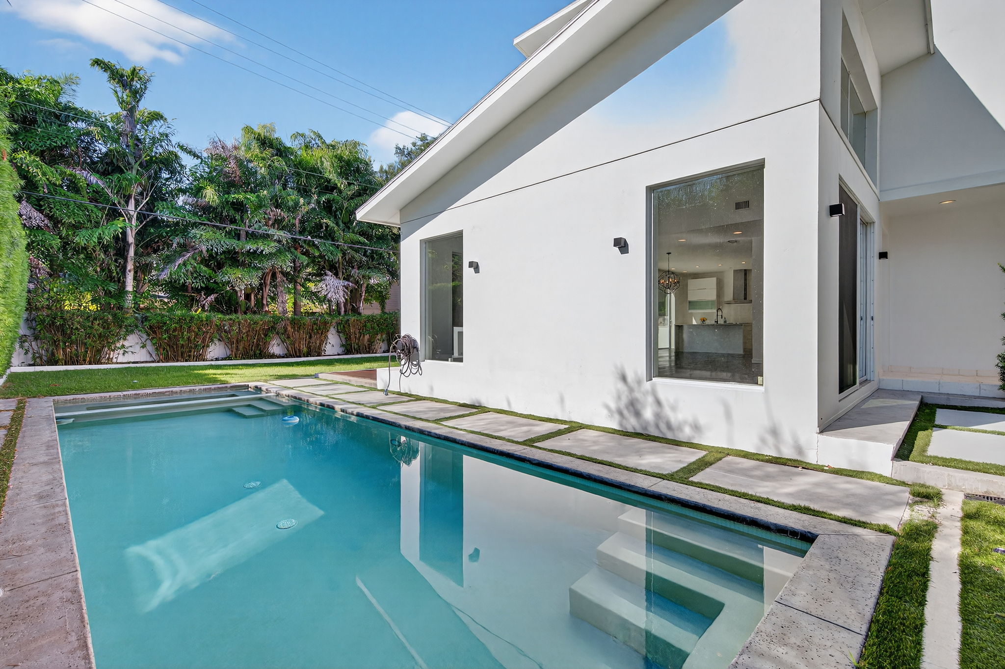 Exteriors (16)