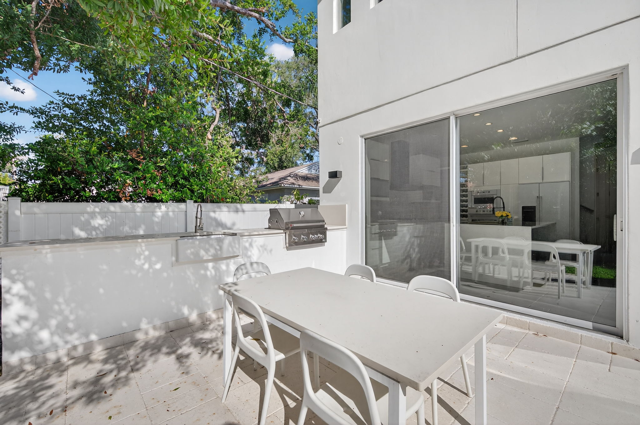 Exteriors (25)