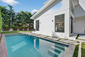 Exteriors (16)