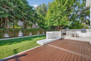 Exteriors (20)