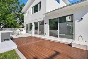 Exteriors (22)
