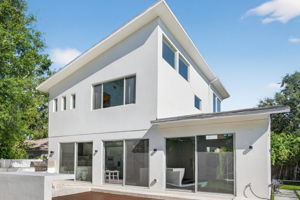 Exteriors (30)