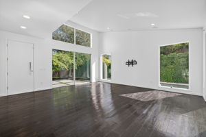 Interiors (4)